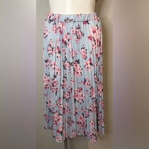 NWT 3XL (fits like a 2X) Floral Pleated Skirt - Pink and Blue